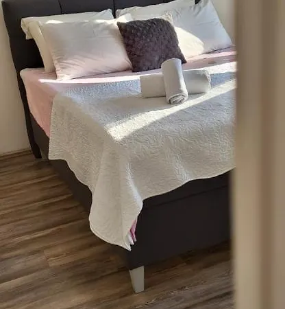 Inas Luxury